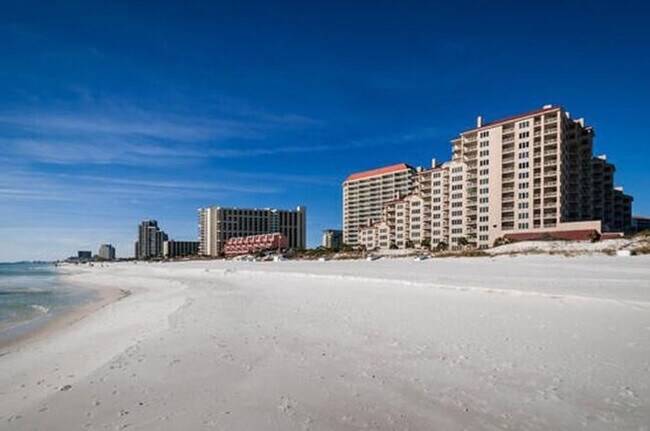 Building Photo - 546 Tops'l Beach Blvd