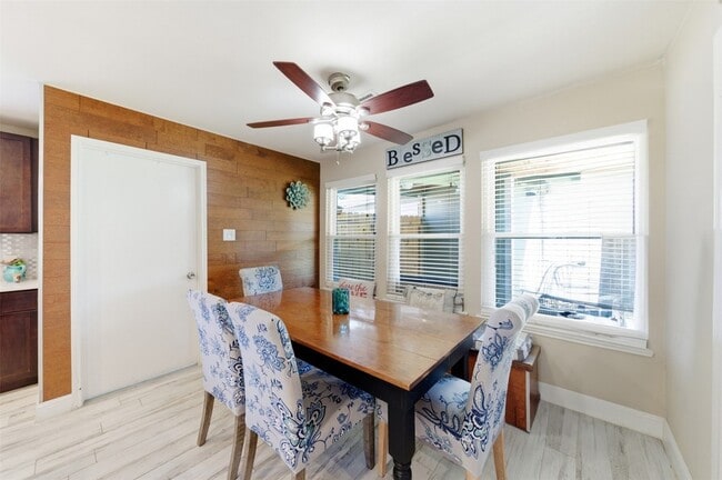 Building Photo - 9003 Tami Renee Ln