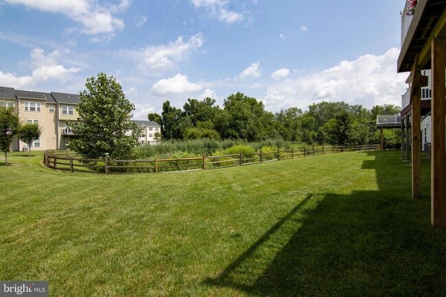 Building Photo - 517 Boxwood Ln