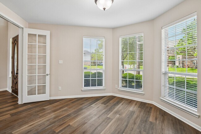 Building Photo - 28134 Kudzu Dr