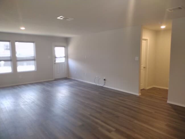 Building Photo - Charming 3 bedroom in Republic Creek!