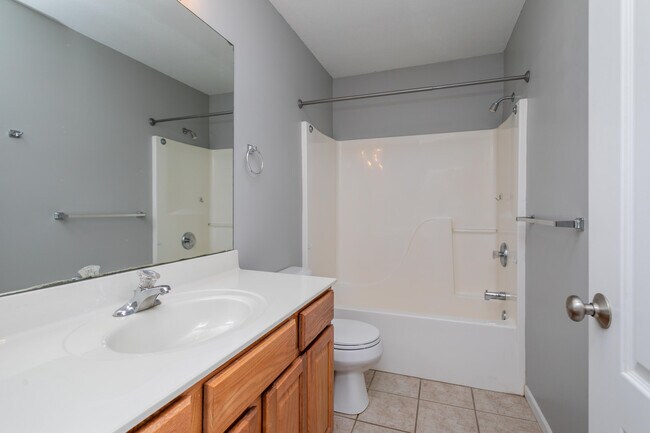 Building Photo - 4800 Burbank Loop