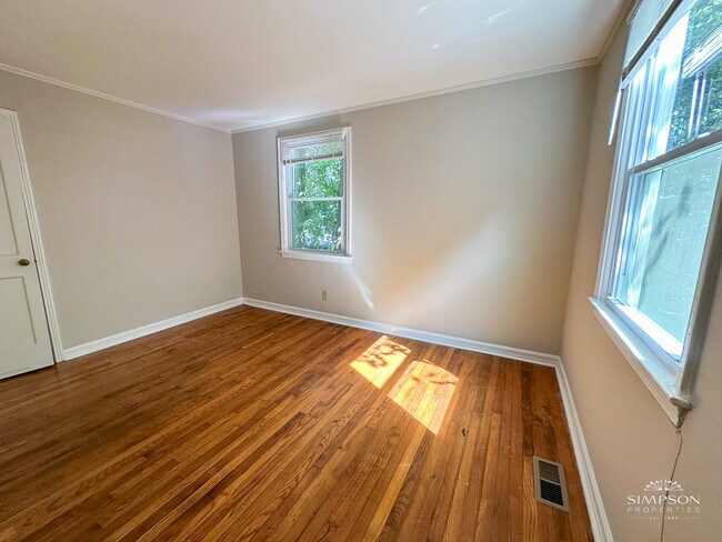 Building Photo - 1415 Richmond Pl