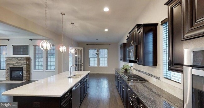 Building Photo - 141 Coachman Cir