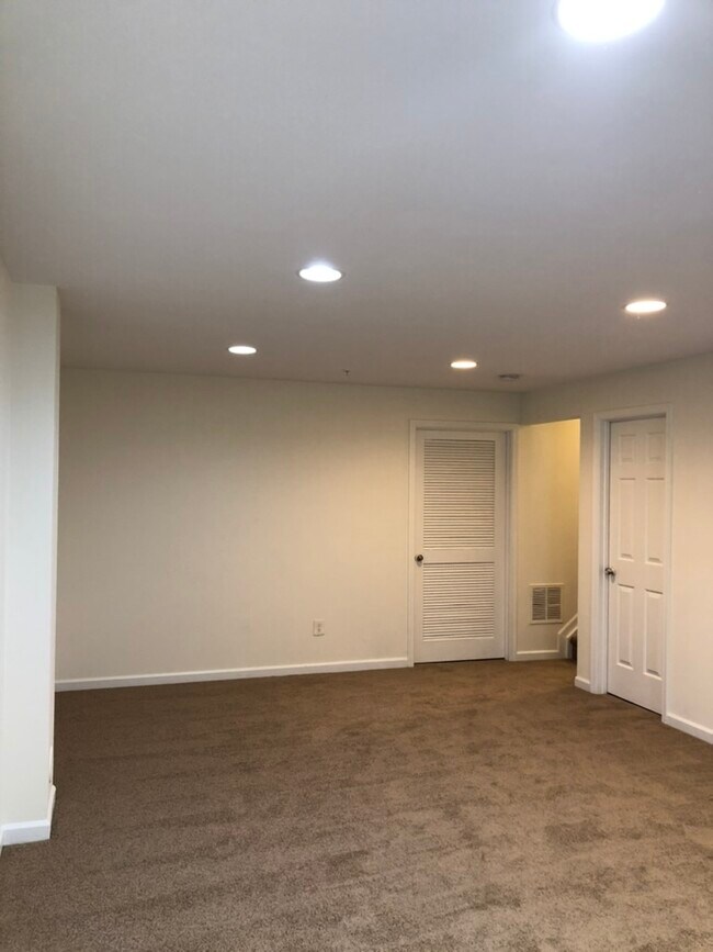 Building Photo - 4875 Atlas Cedar Way