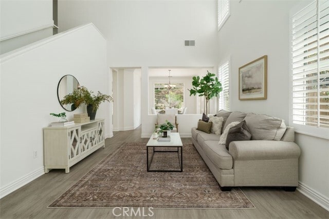 Building Photo - 570 Shadow Ln