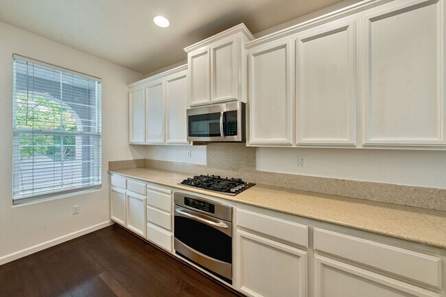 Building Photo - 2815 Tourbrook Way