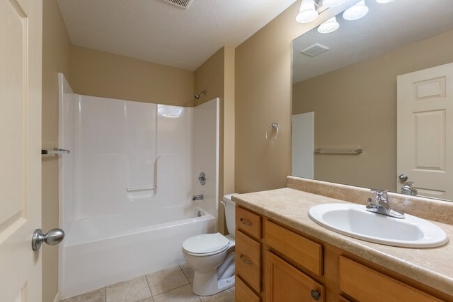 Floorplan - Square 131 - 4880 - 12 Plex