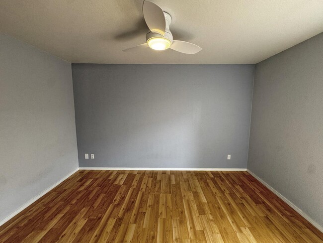 Building Photo - 8608 Quail Creek Ct NE
