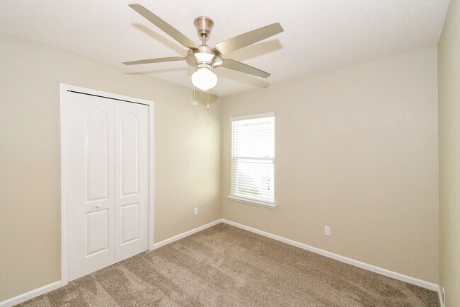 Building Photo - 2691 Salt Lake Dr