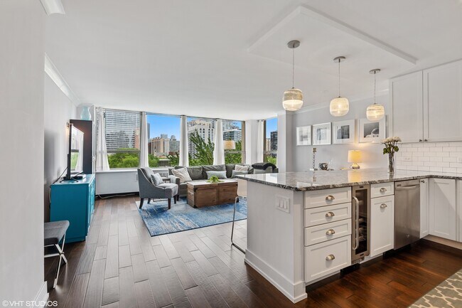 Building Photo - 1360 N Sandburg Terrace