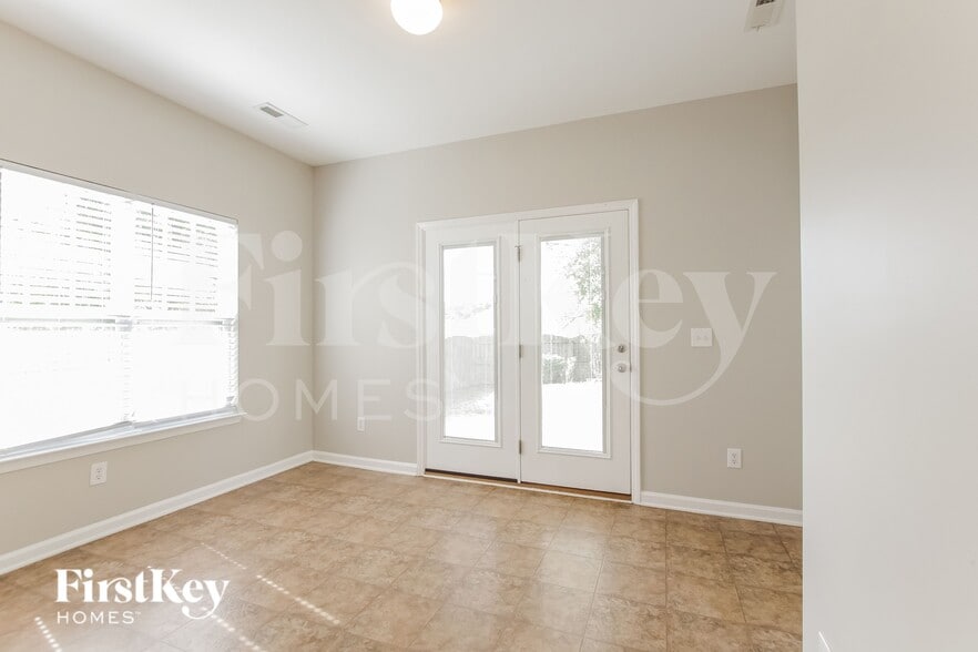 Building Photo - 4407 Lawrence Daniel Dr