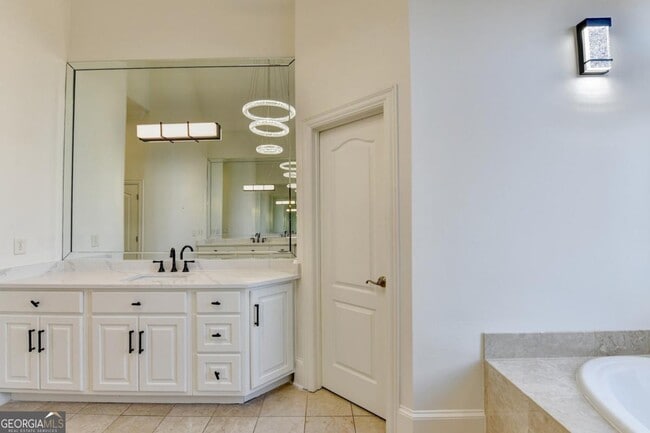 Building Photo - 7970 St Marlo Country Club Pkwy