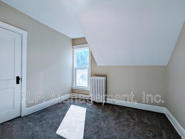 Building Photo - 3620 Pillsbury Ave