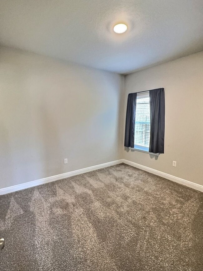 Building Photo - Cute 3 bedroom home in Ocean Springs