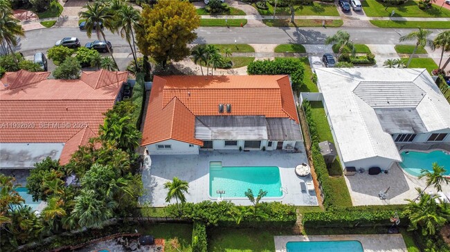 Building Photo - 2101 NE 211th Terrace