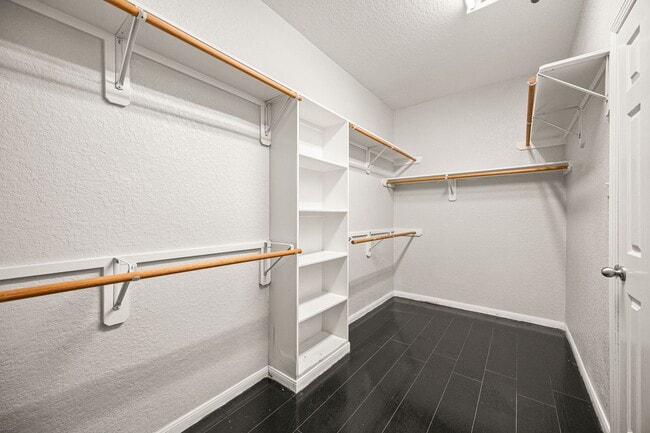 Building Photo - 21018 Oakley Hill Ct