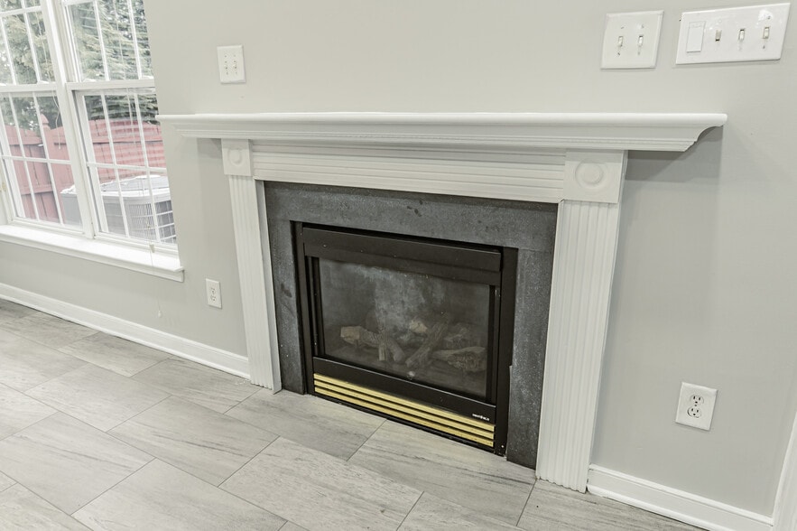 Building Photo - 1401 Olde Sage Ct