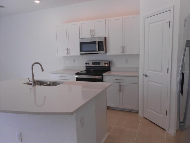 Building Photo - 34207 Polacca Ln