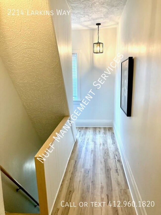 Building Photo - 2214 Larkins Wy