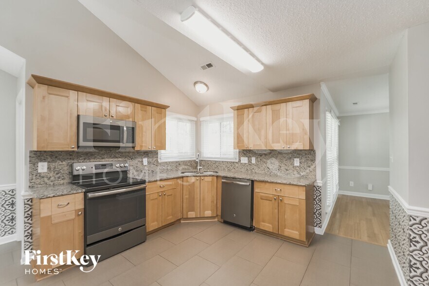 Building Photo - 13408 Kintyre Ct