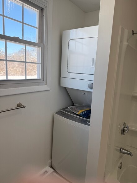 Building Photo - 62 South St