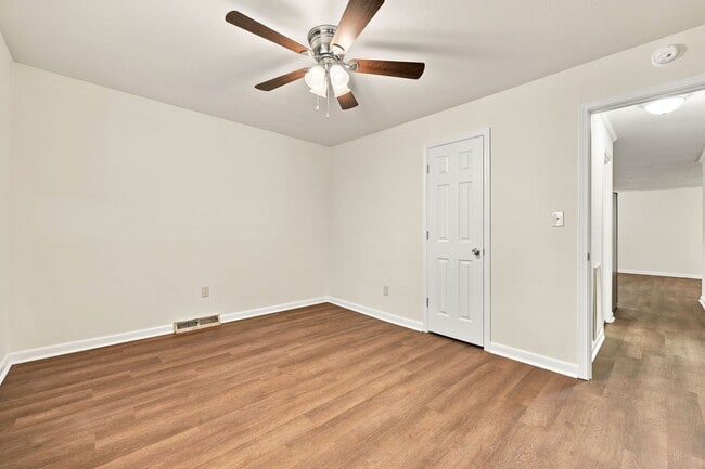 Building Photo - 209 Montpelier Ave