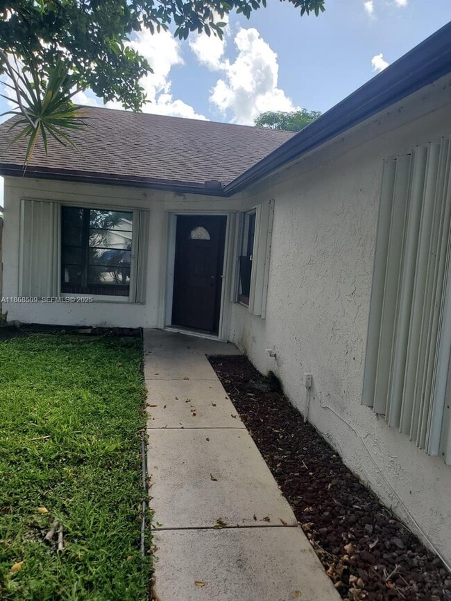 Building Photo - 19944 Villa Medici Pl