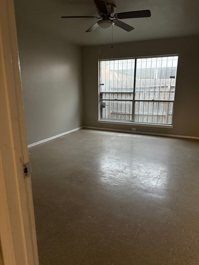 Building Photo - 7005 Glen Pass