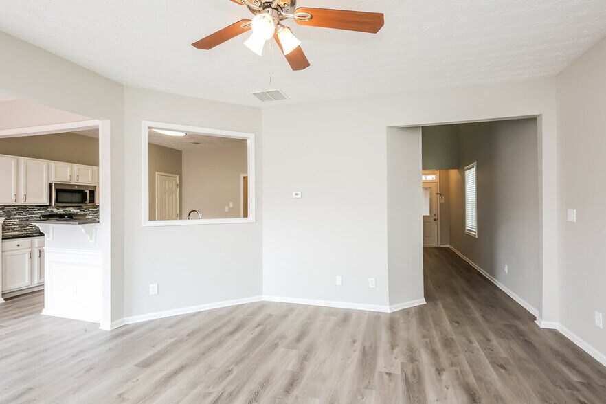 Building Photo - 461 Pondweed Dr