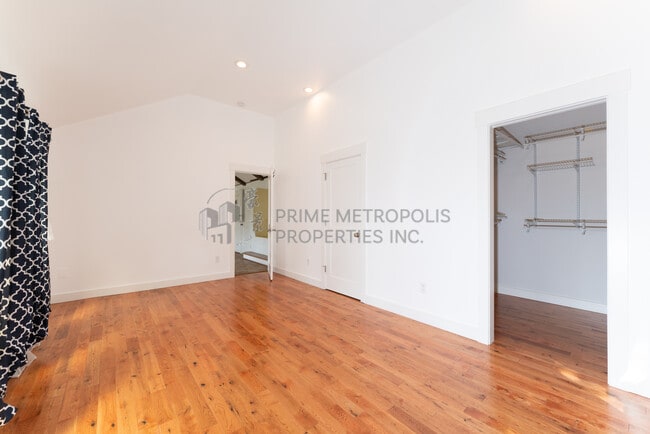 Building Photo - 7461 W Mercer Way