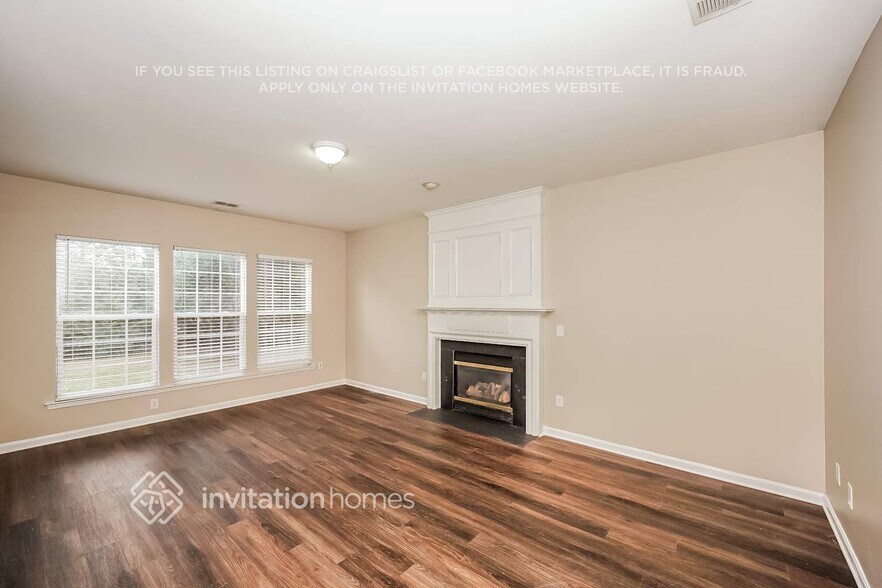 Building Photo - 10828 Fountaingrove Dr