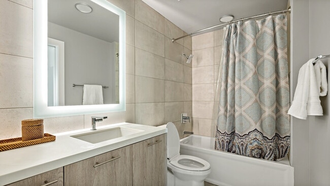 Building Photo - 1915 7th St NW