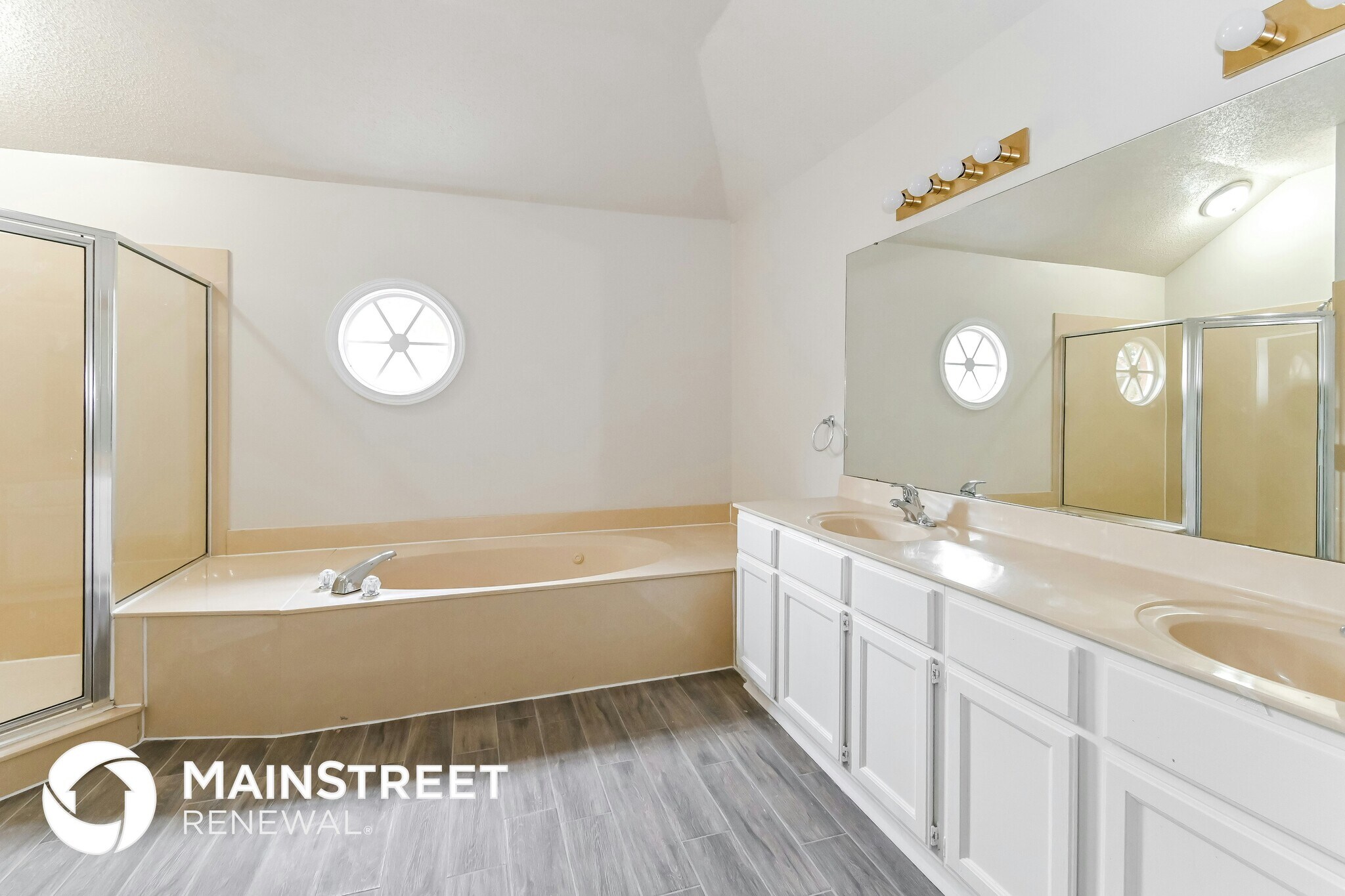 Building Photo - 4227 Old Forest Rd