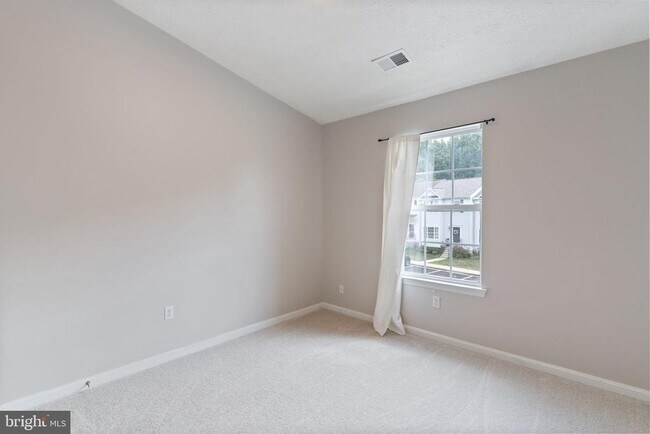 Building Photo - 8212 Silverton Ct