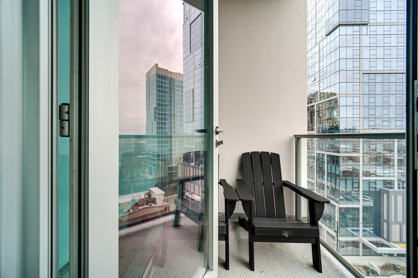 Building Photo - 1345 S Wabash Ave