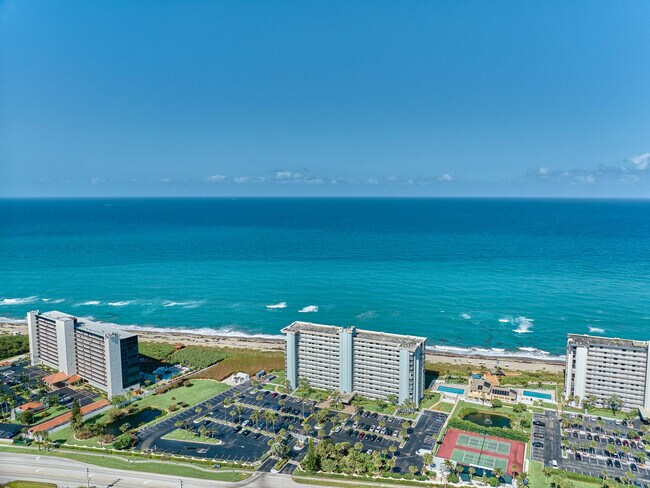Building Photo - 10600 S Ocean Dr