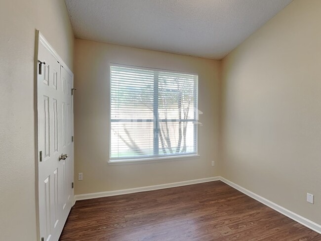 Building Photo - 3028 Atherley Rd