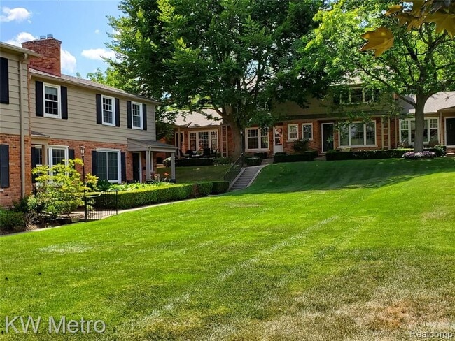 Building Photo - 553 N Old Woodward Ave