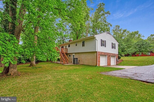 Building Photo - 607 Ridge Dr
