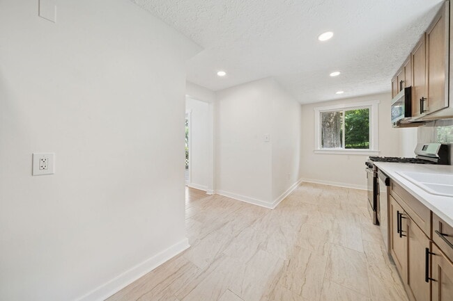 Building Photo - 5616 3rd St