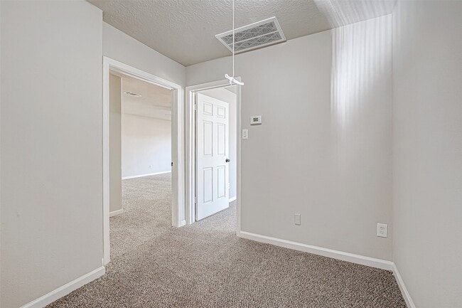 Building Photo - 3102 Glenn Lakes Ln