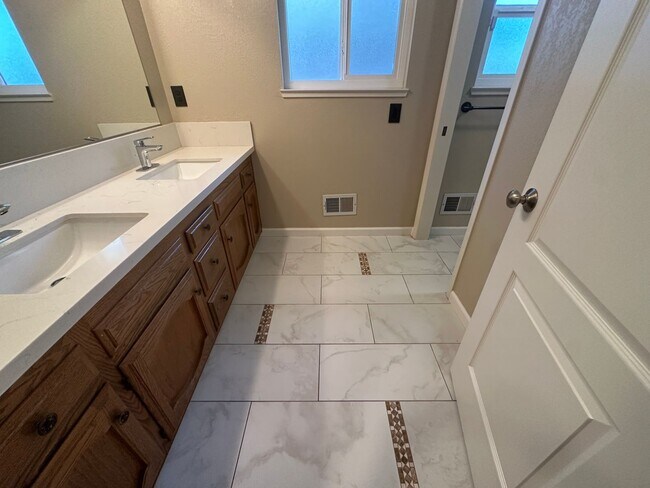 Building Photo - 2601 Bardolino Ln