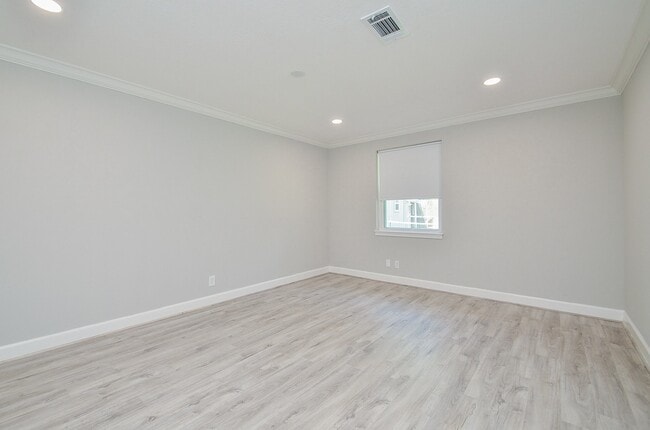 Building Photo - 9606 Highmeadow Dr