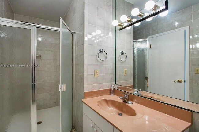 Building Photo - 161 SW 129th Ave