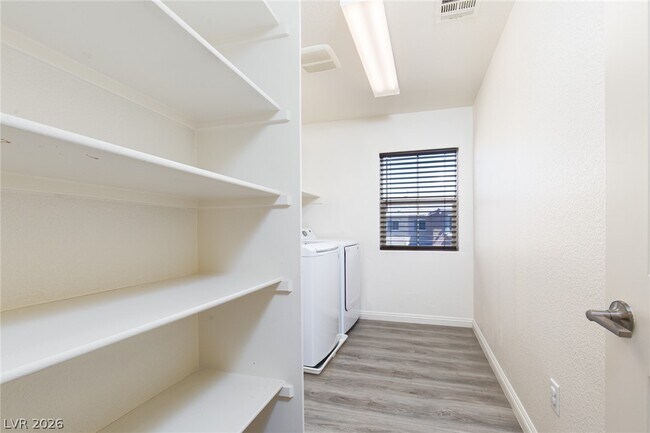 Building Photo - 9581 Aberdeen Ridge Ct