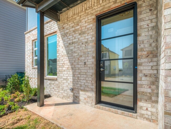 Building Photo - Beautiful New Construction Home in Edmond/...