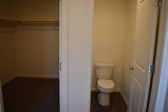 Building Photo - 1318 Eagle Ridge Court
