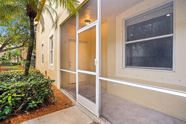 Building Photo - 2167 Hacienda Terrace