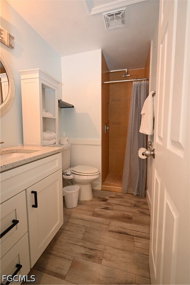 Building Photo - 206 Cape Coral Pkwy W